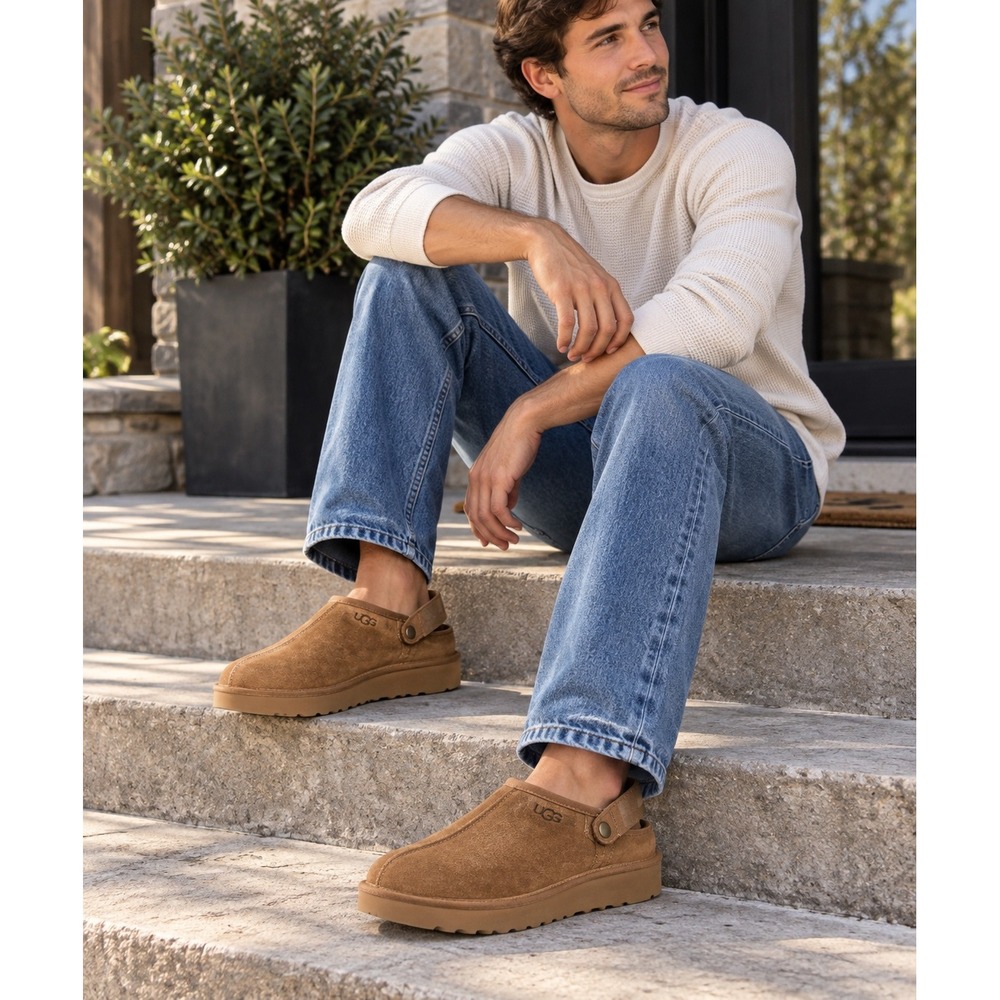 UGG GoldenCoast Clog Chestnut Brown Suede Adjustable Strap Mens Size 13 1152720